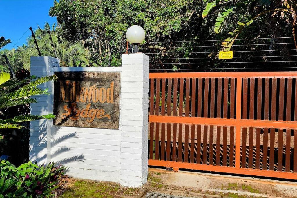 Milkwood Lodge 12 - Sleeps 8 Port Edward Exterior foto