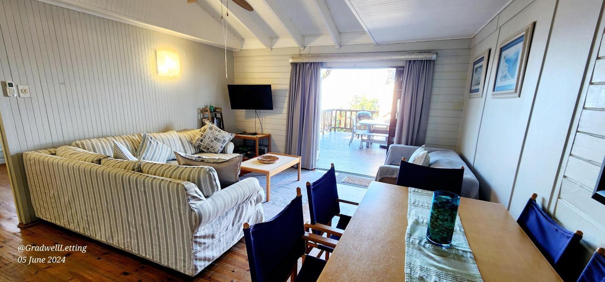 Milkwood Lodge 12 - Sleeps 8 Port Edward Exterior foto